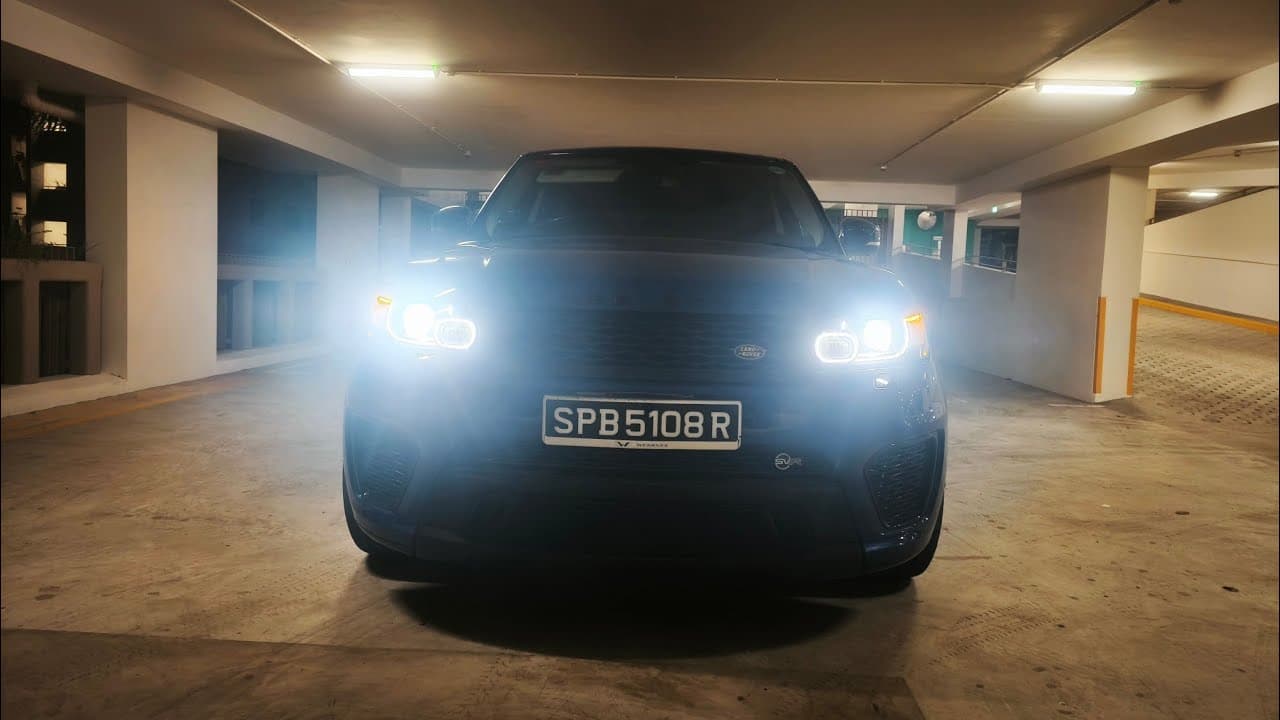  Land Rover  Range Rover Sport 5.0A SVR V8 Sunroof Video Tour