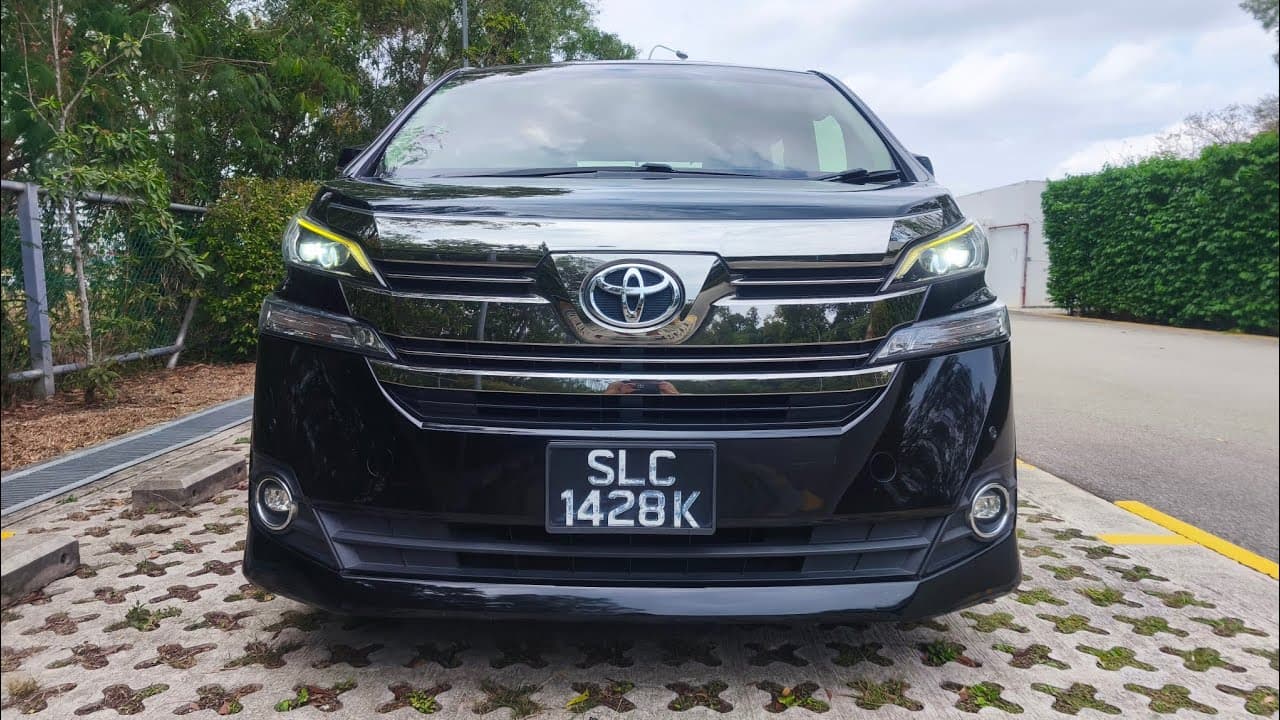 TOYOTA VELLFIRE 2.5 CVT S/R Video Tour