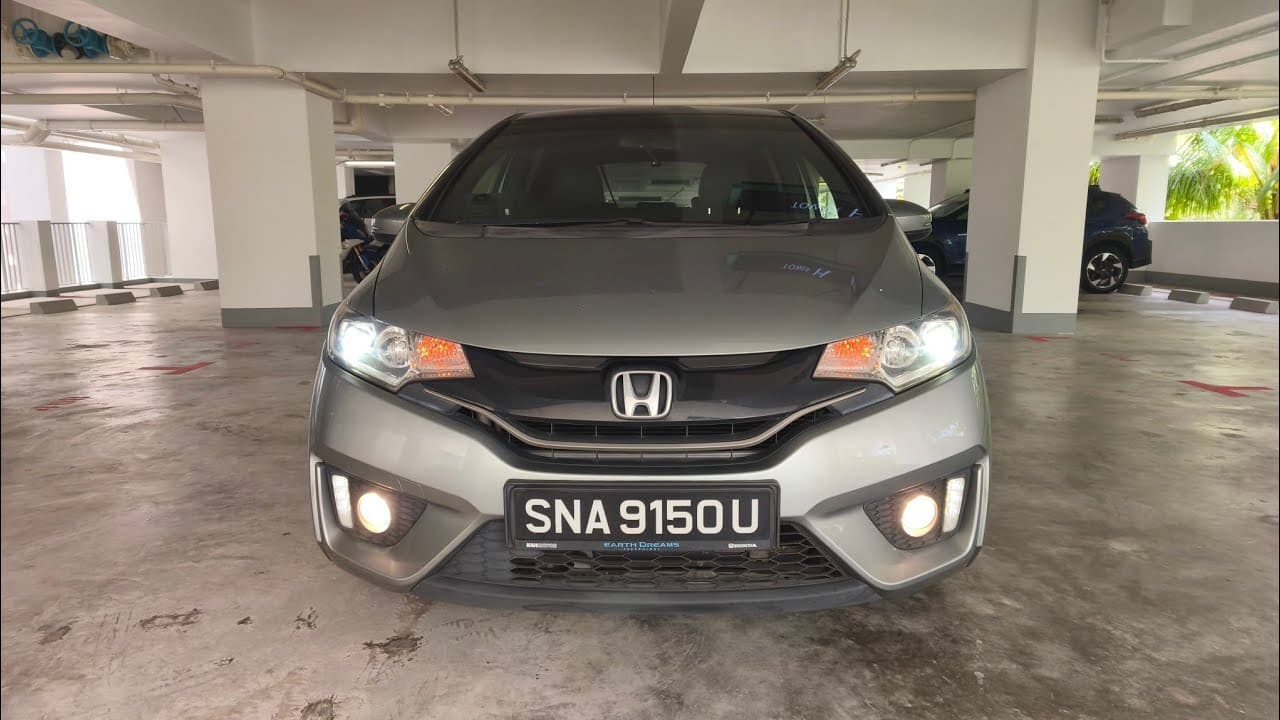 HONDA JAZZ 1.5 VTIR CVT ABS D/AIRBAG 2WD Video Tour