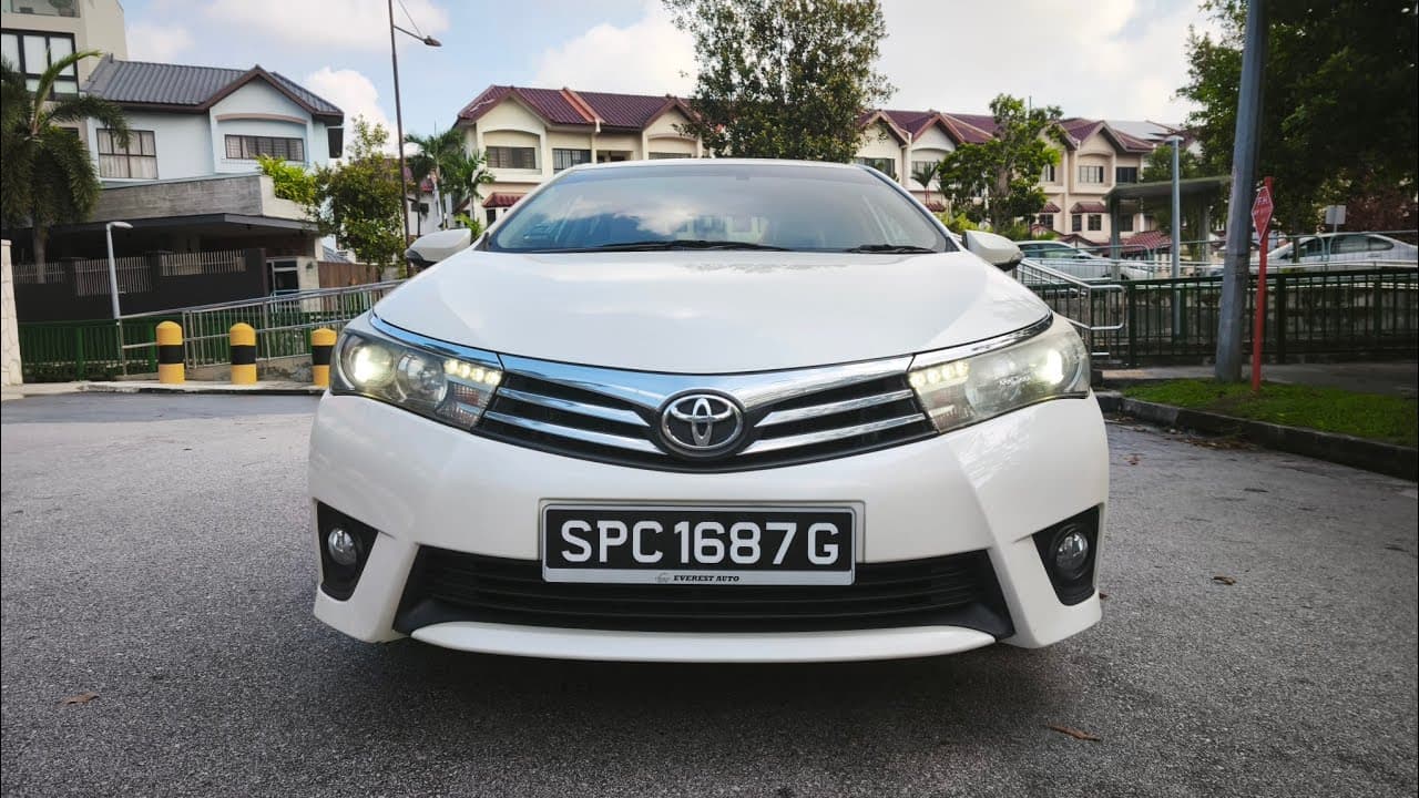TOYOTA COROLLA ALTIS 1.6L CVT Video Tour
