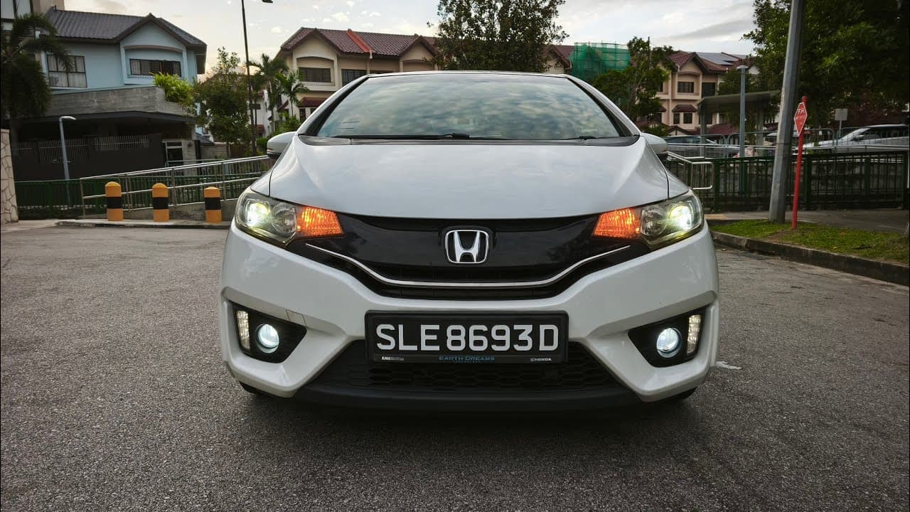 HONDA JAZZ 1.5 VTIR CVT ABS D/AIRBAG 2WD Video Tour